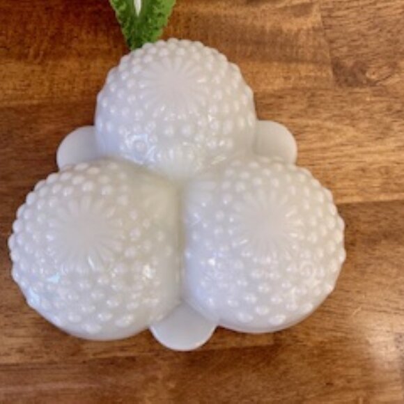 Vintage Fenton‎ Hobnail Creamy White Milk Glass Divided Dish 3 Section MCM - Picture 5 of 5